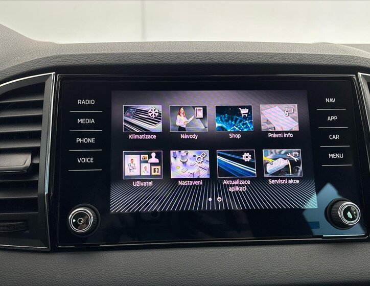 Škoda Karoq SUV / Terénní 1,5 l 110 kw