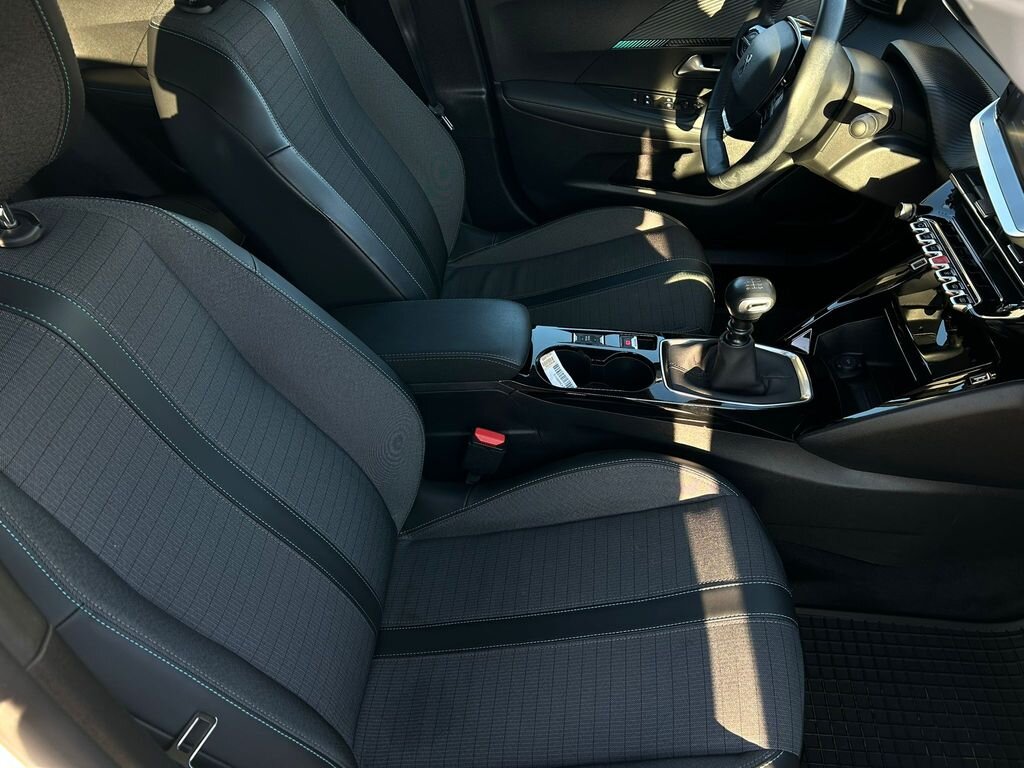 Peugeot 2008 SUV 1,2 l 74 kw