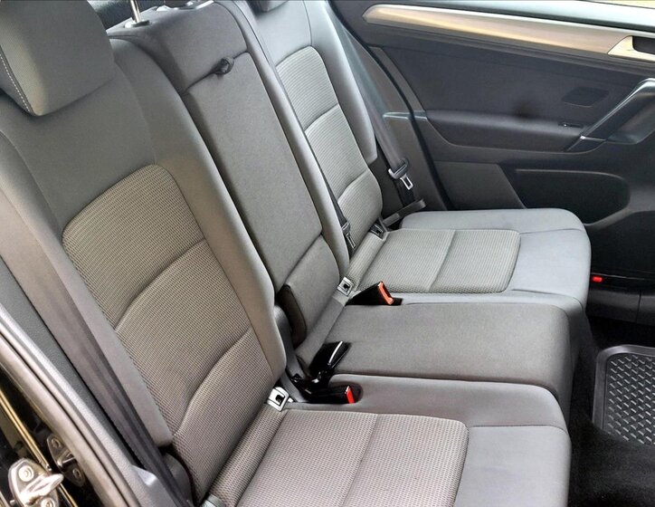 Volkswagen Golf Sportsvan 19