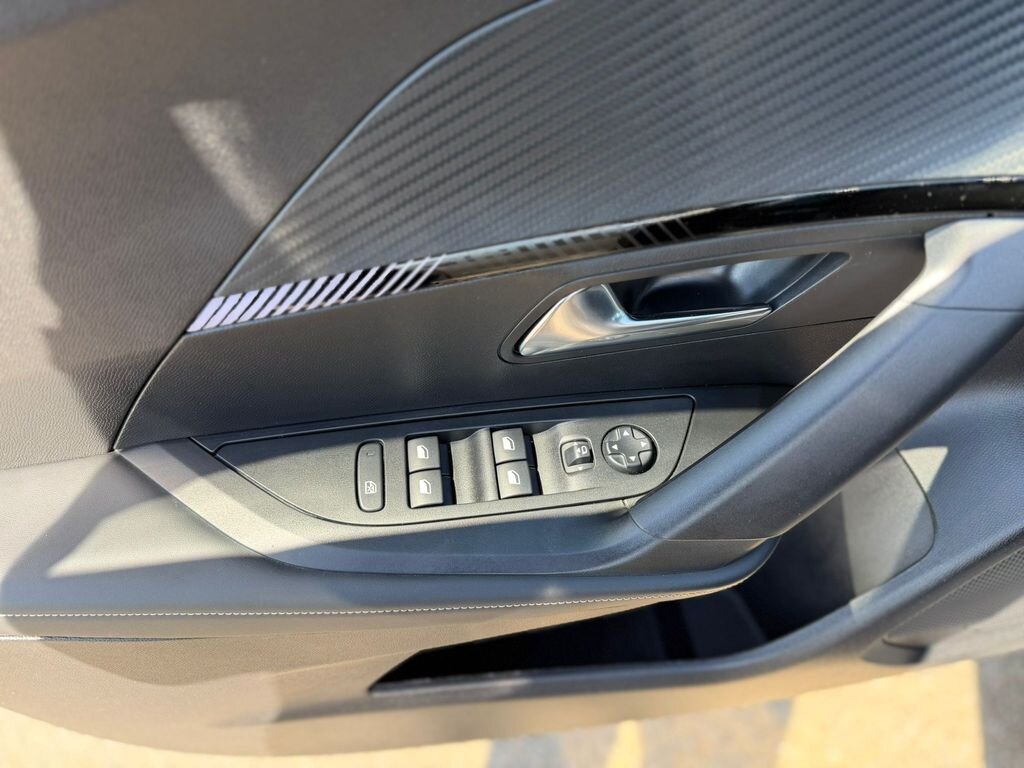 Peugeot 2008 SUV / Terénní 1,2 l 96 kw