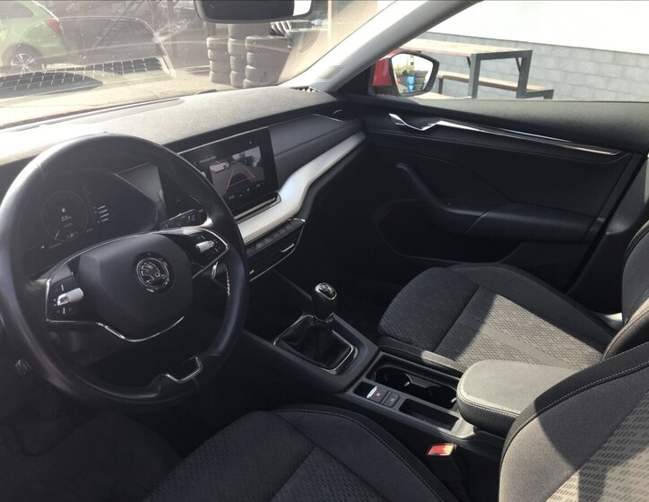 Škoda Octavia Sedan / Limuzína 1,5 l 110 kw