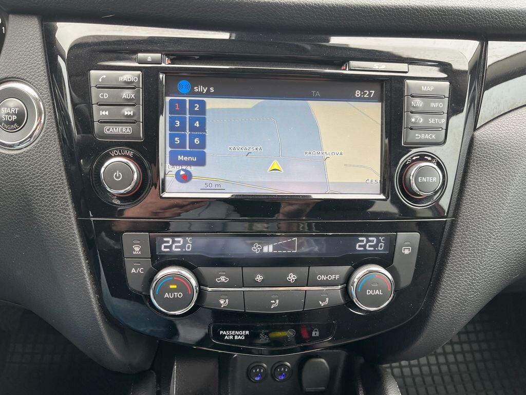 Nissan Qashqai SUV / Terénní 1,6 l 120 kw
