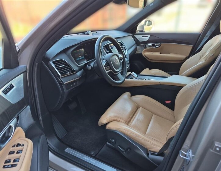 Volvo XC90 Ostatní 2,0 l 228 kw