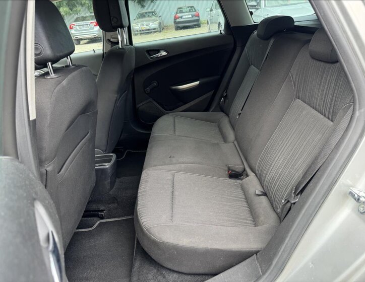 Opel Astra Kombi 1,7 l 81 kw