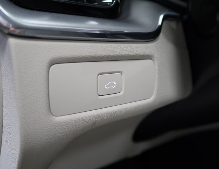 Volvo XC60 SUV 2,0 l 145 kw