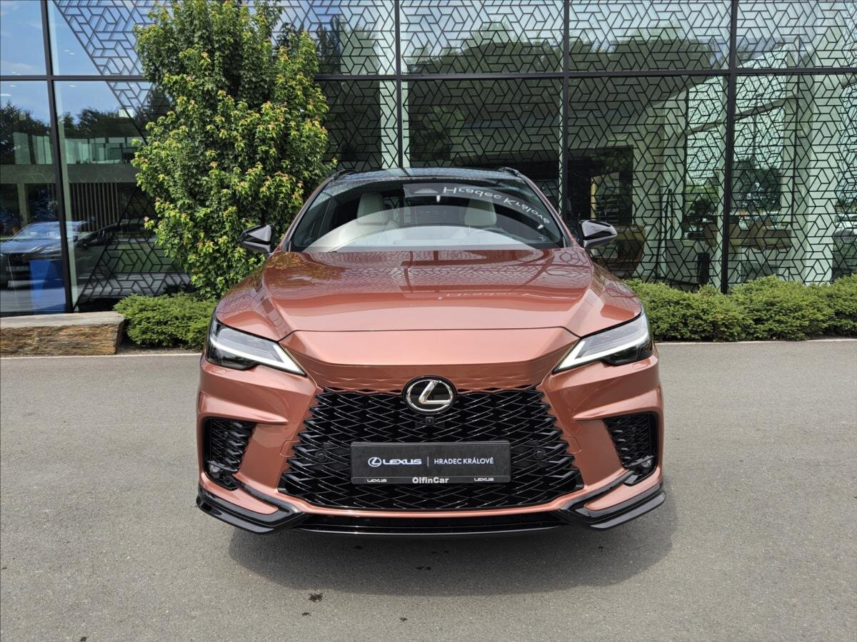 Lexus RX 500h SUV / Terénní 2,4 l 273 kw