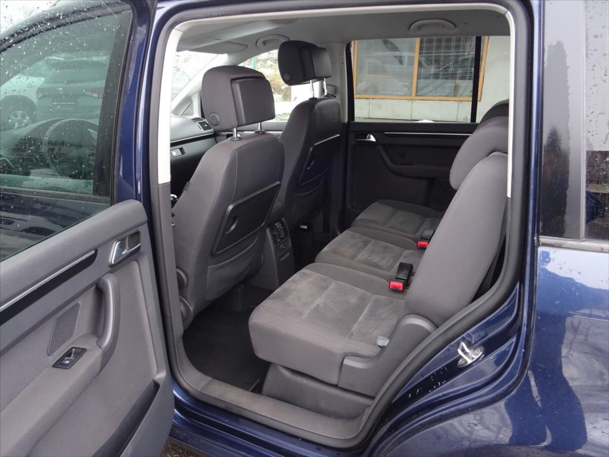 Volkswagen Touran MPV 1,2 l 77 kw