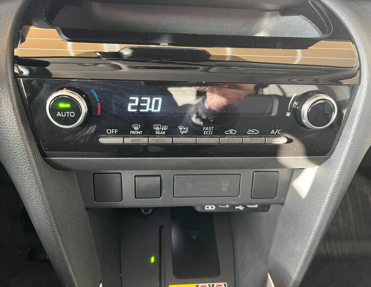 Toyota Yaris Cross 24