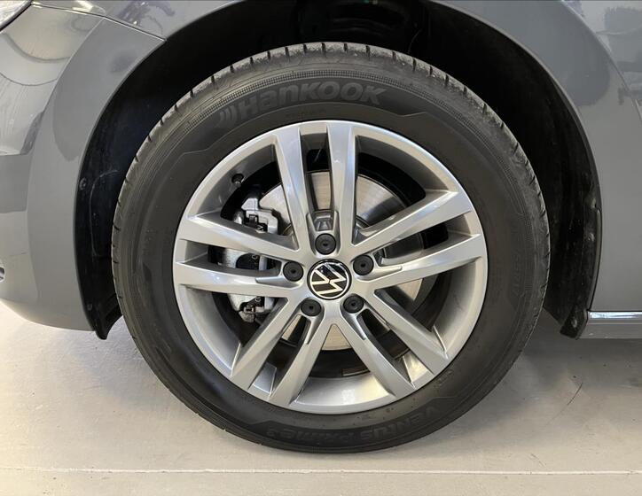 Volkswagen Touran 32