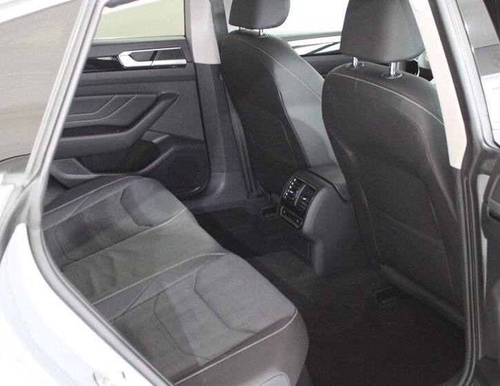 Volkswagen Arteon Sedan / Limuzína 2,0 l 140 kw