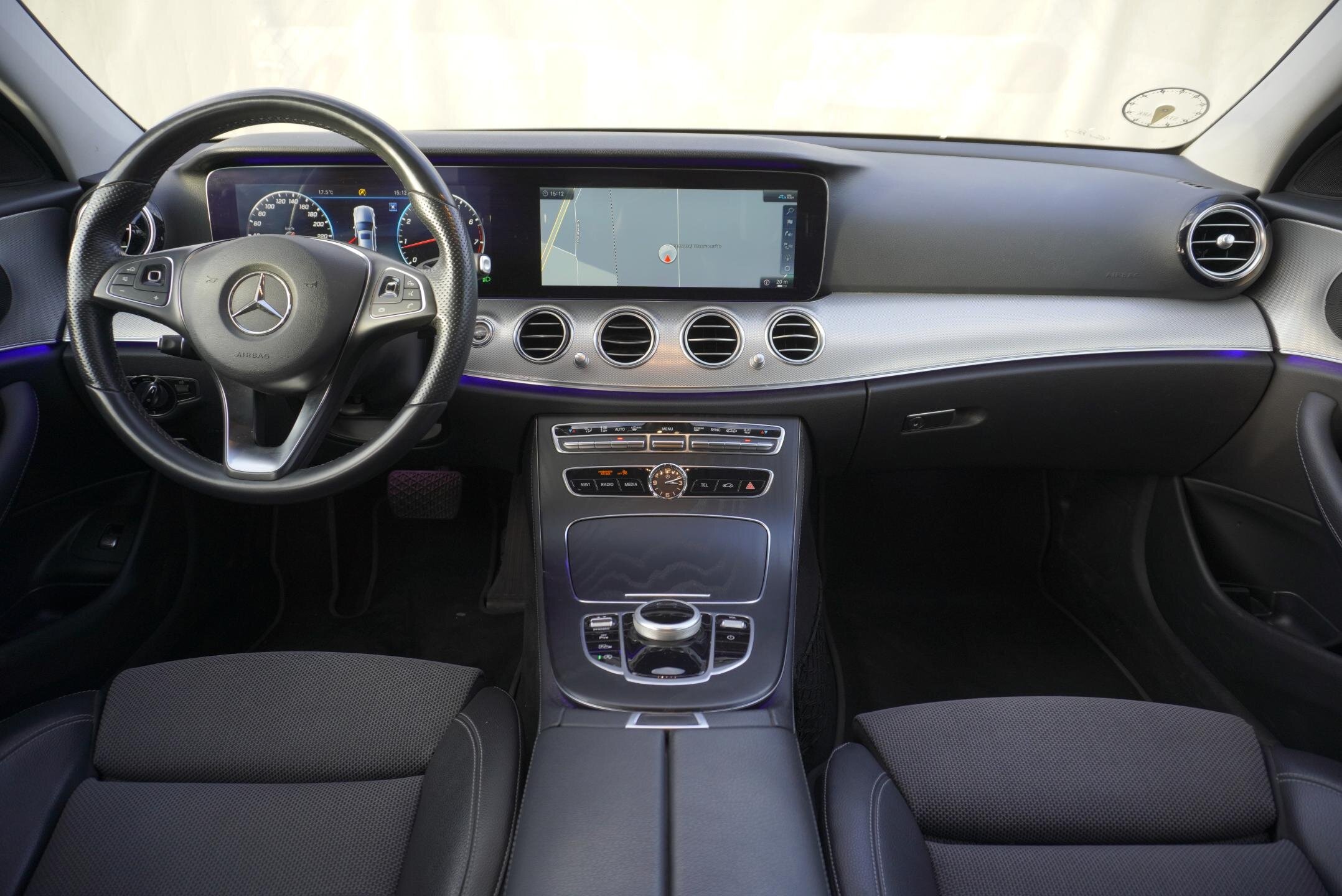 Mercedes-Benz Třídy E Sedan 2,0 l 180 kw