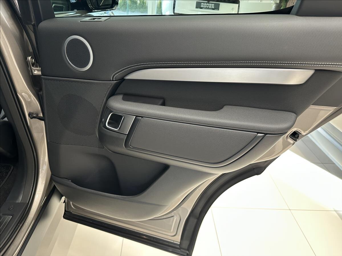 Land Rover Discovery SUV / Terénní 3,0 l 257 kw