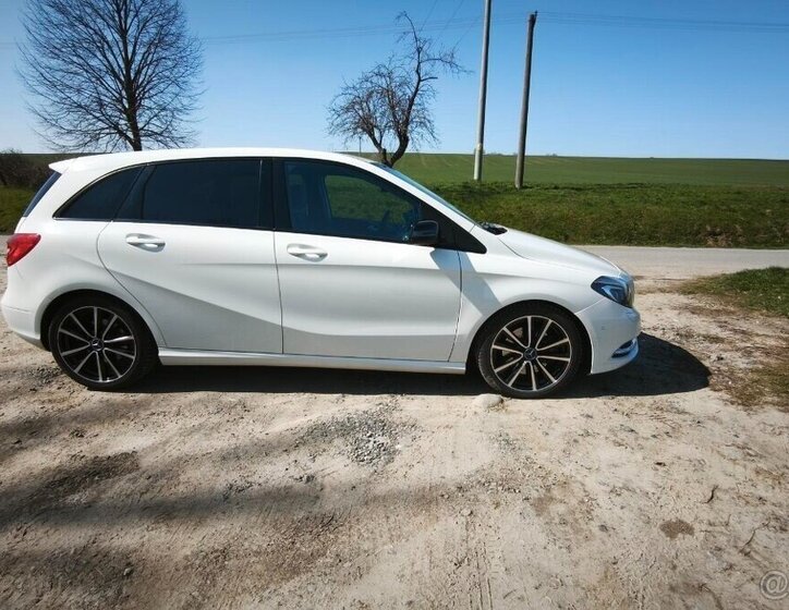 Mercedes-Benz AMG One SUV / Terénní 0,0 125 kw