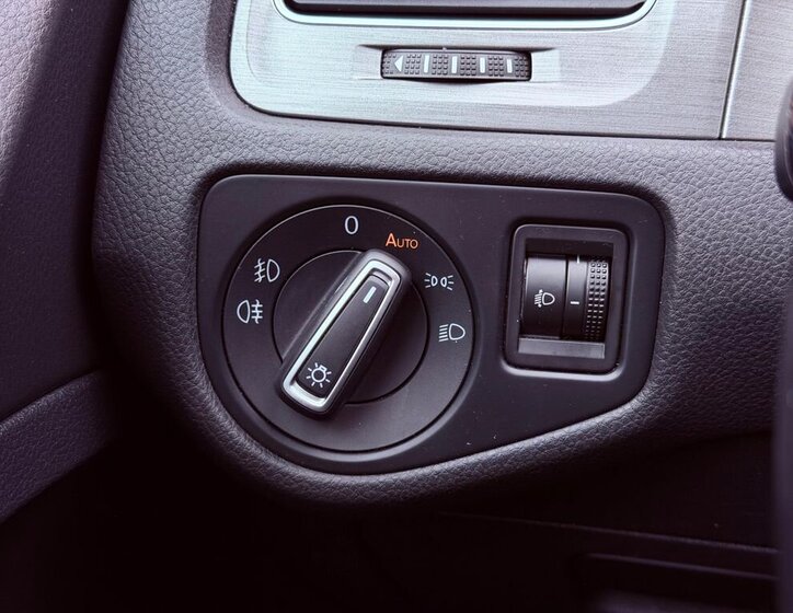 Volkswagen Golf Hatchback 1,2 l 77 kw