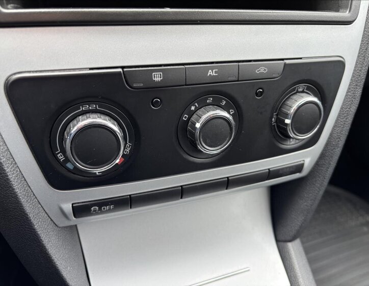 Škoda Octavia Sedan / Limuzína 1,9 l 77 kw