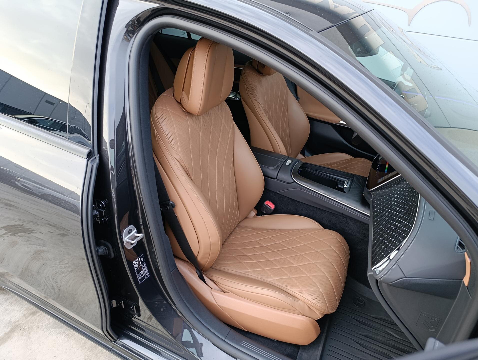 Mercedes-Benz Třídy E Sedan 2,0 l 145 kw