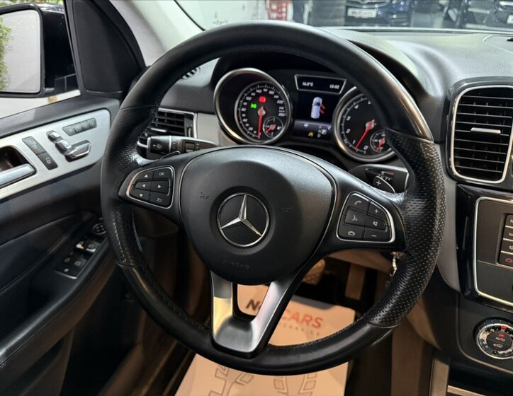 Mercedes-Benz GLE SUV / Terénní 4,7 l 335 kw