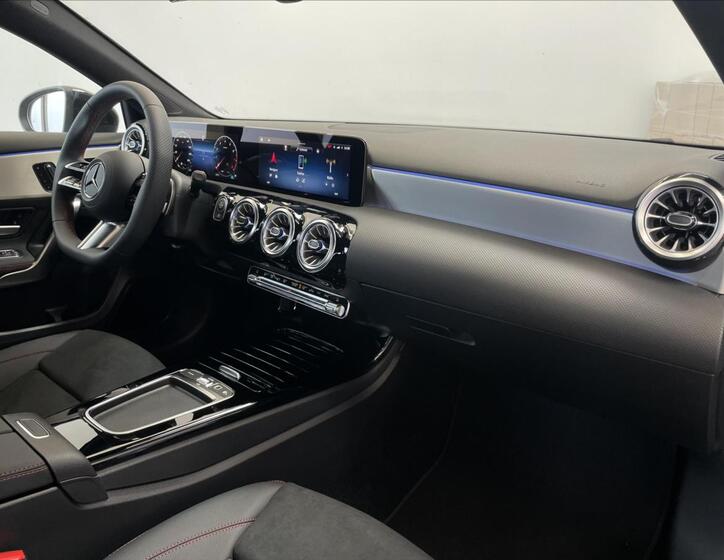 Mercedes-Benz Třídy A 14