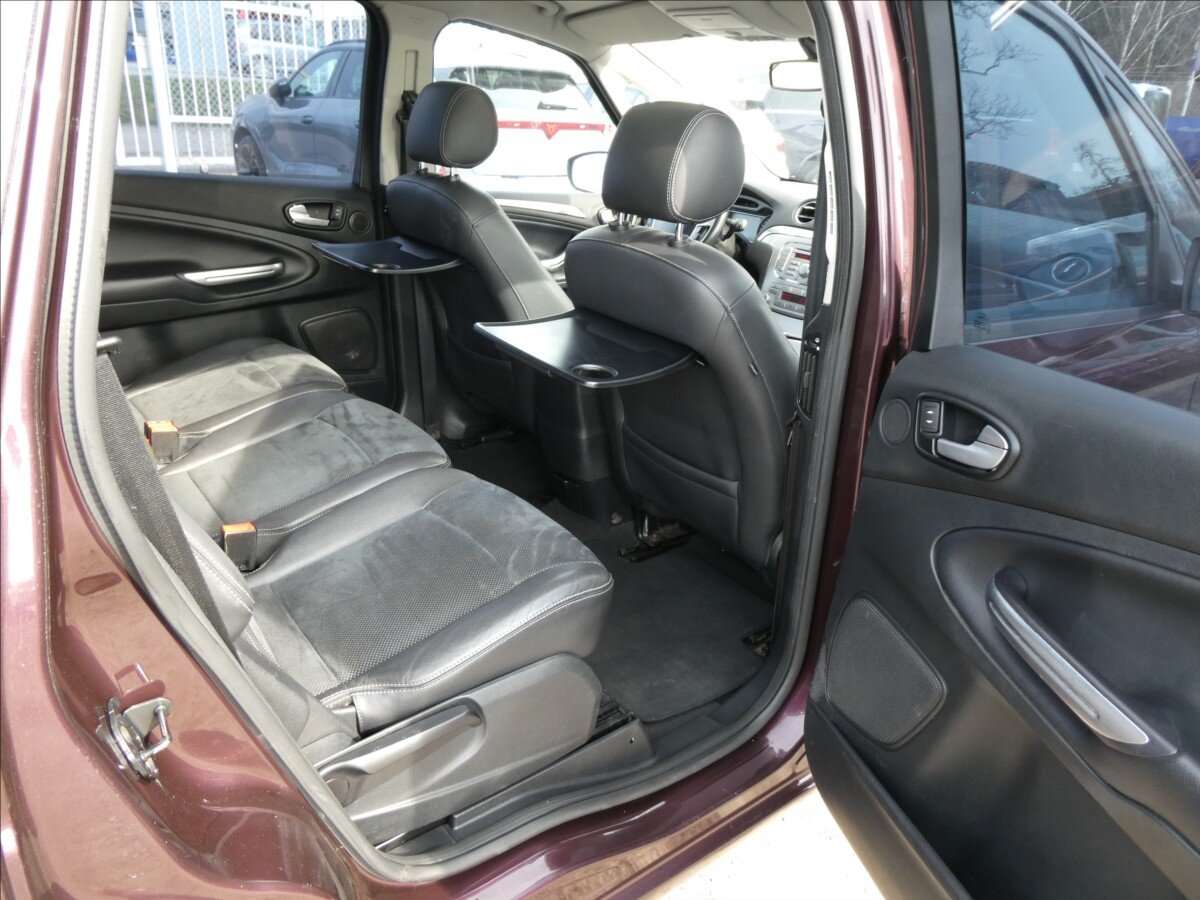 Ford S-MAX MPV 2,0 l 107 kw