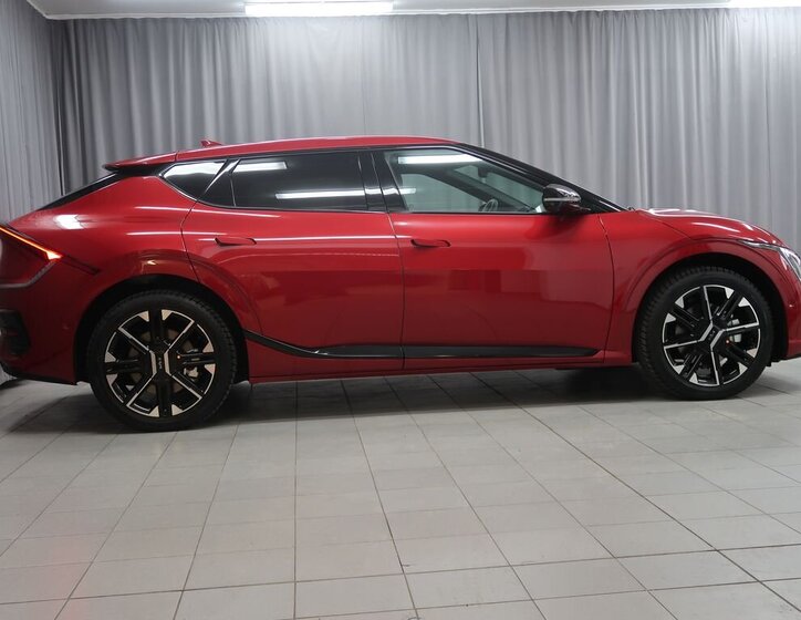 KIA EV6 4