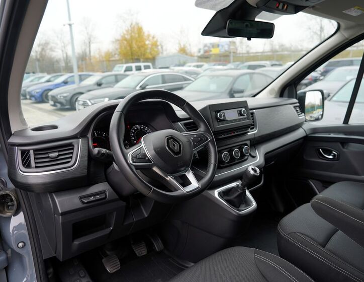 Renault Trafic 22