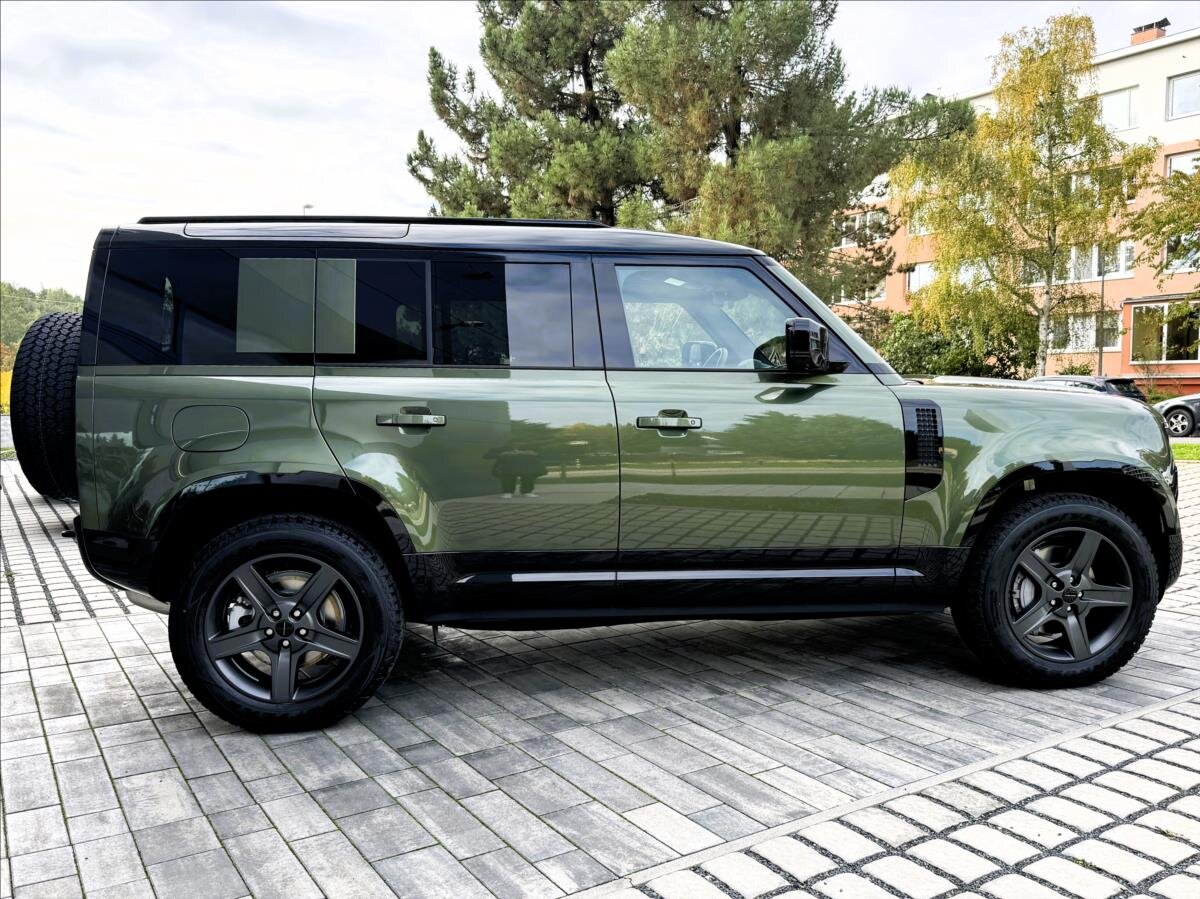Land Rover Defender SUV 3,0 l 257 kw