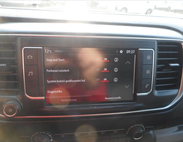 Opel Vivaro Ostatní 2,0 l 106 kw