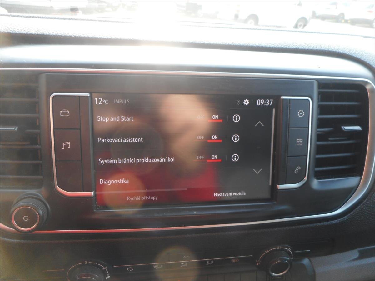 Opel Vivaro Ostatní 2,0 l 106 kw