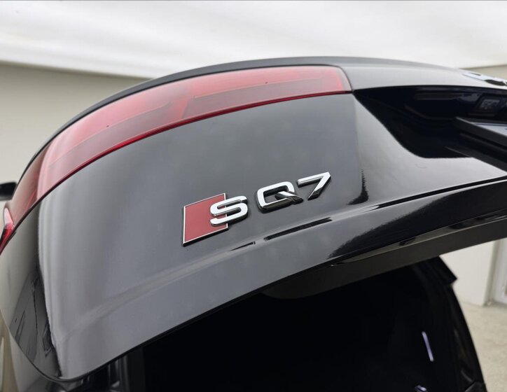 Audi SQ7 SUV / Terénní 4,0 l 320 kw