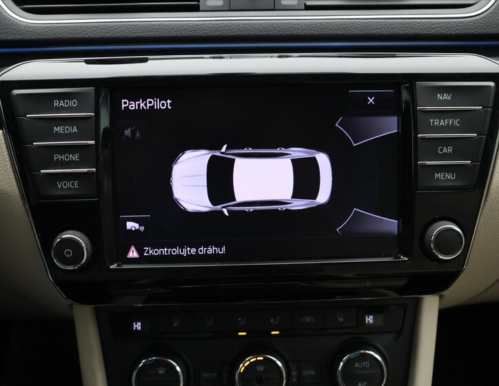 Škoda Superb Liftback 2,0 l 110 kw