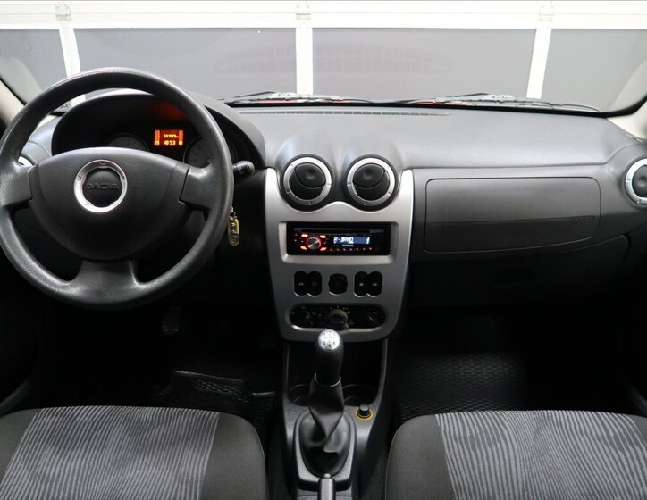 Dacia Sandero Hatchback 1,1 l 55 kw