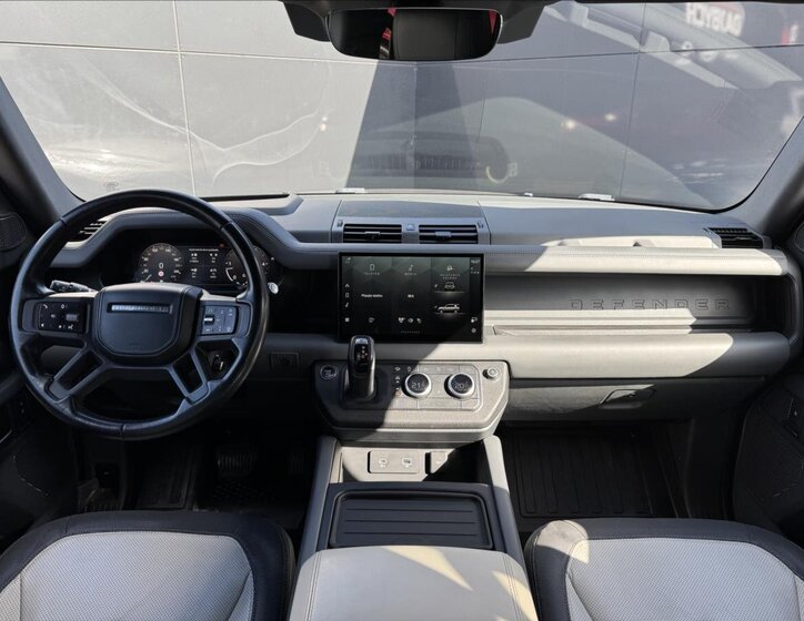 Land Rover Defender SUV / Terénní 3,0 l 221 kw