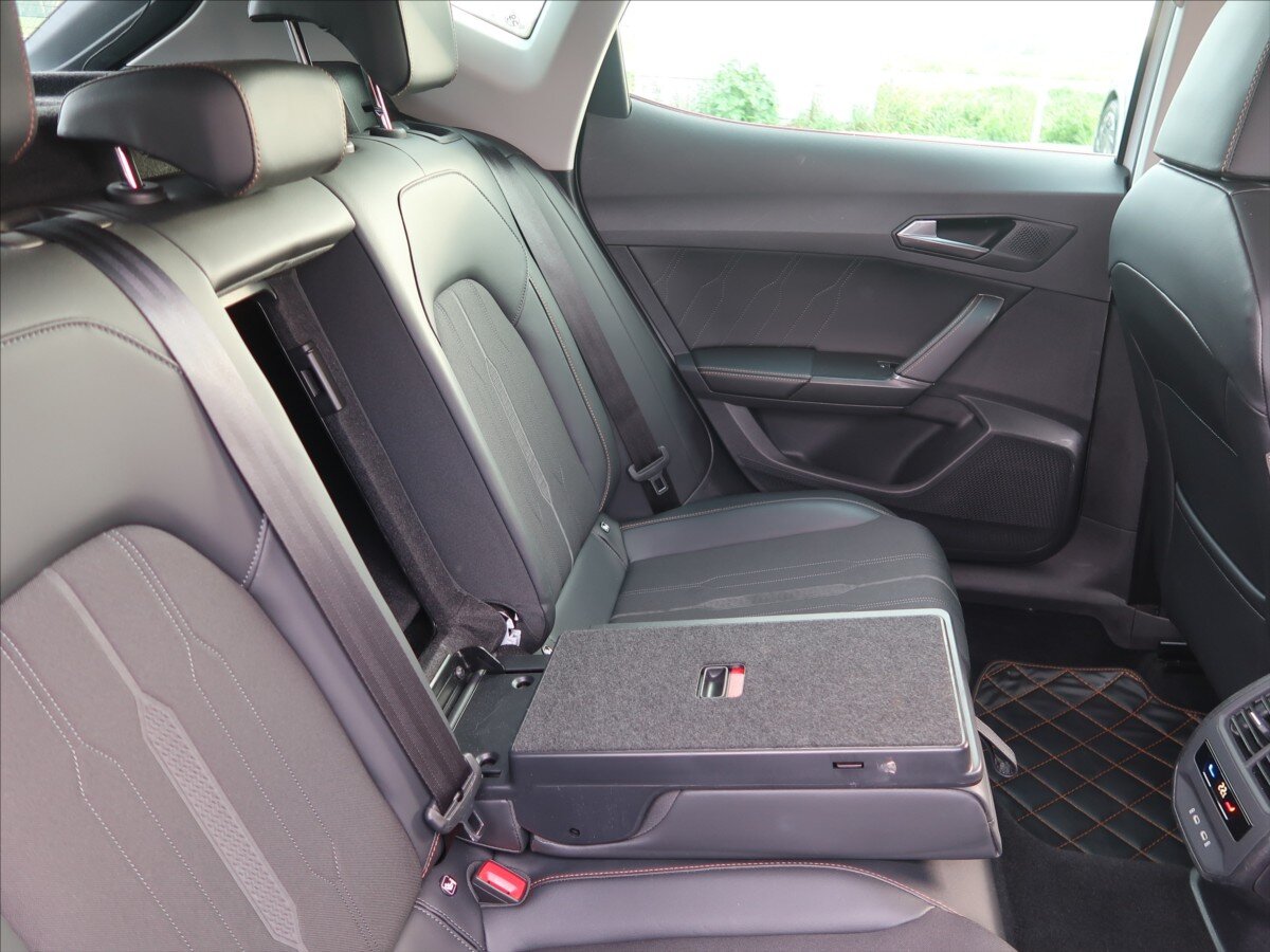 Cupra Formentor SUV / Terénní 2,0 l 140 kw