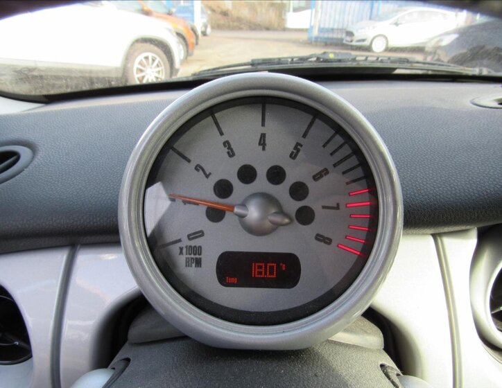 Mini Cooper Hatchback 1,6 l 66 kw