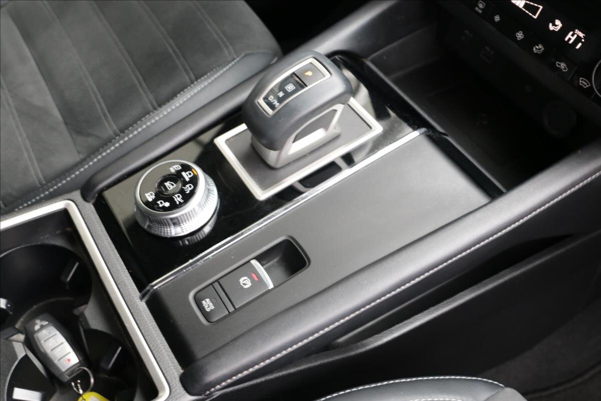 Mitsubishi Outlander SUV / Terénní 2,4 l 162 kw