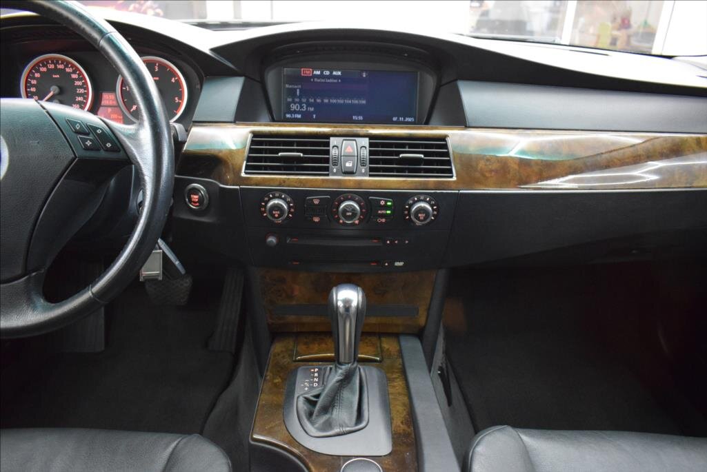 BMW Řada 5 Kombi 3,0 l 170 kw