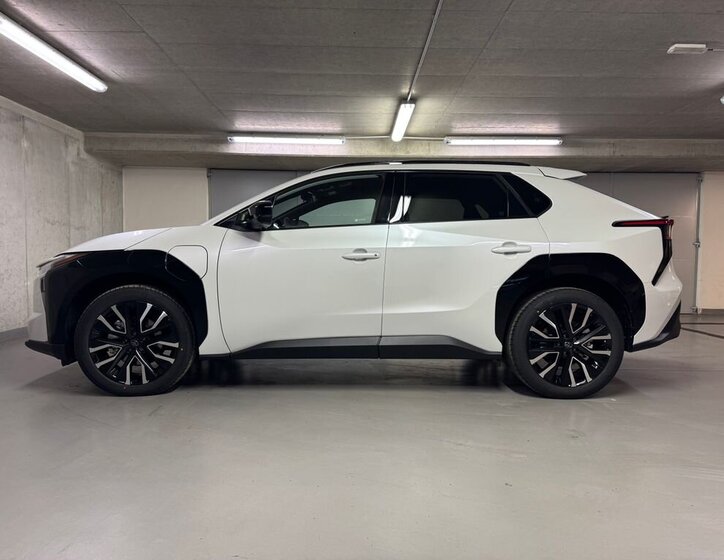 Toyota bZ4X Hatchback 0,0 252 kw