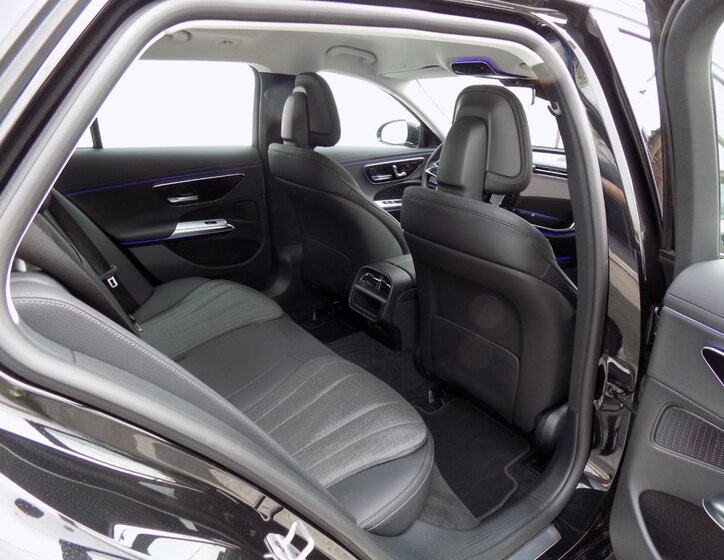 Mercedes-Benz Třídy E 18