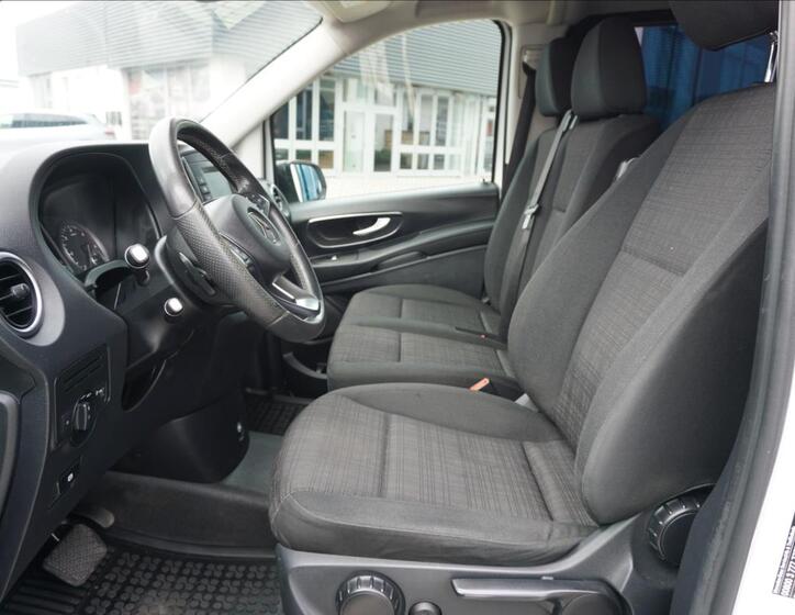 Mercedes-Benz Vito 8
