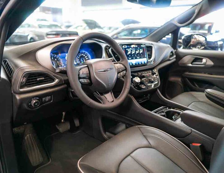 Chrysler Pacifica 15