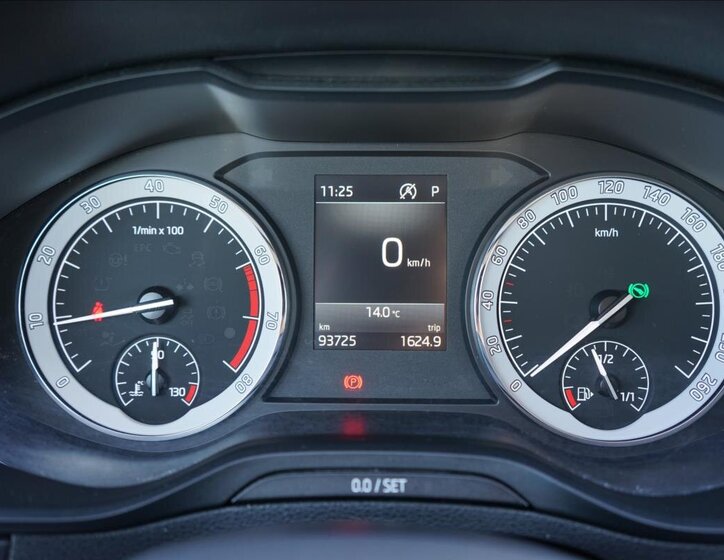 Škoda Karoq SUV 1,5 l 110 kw