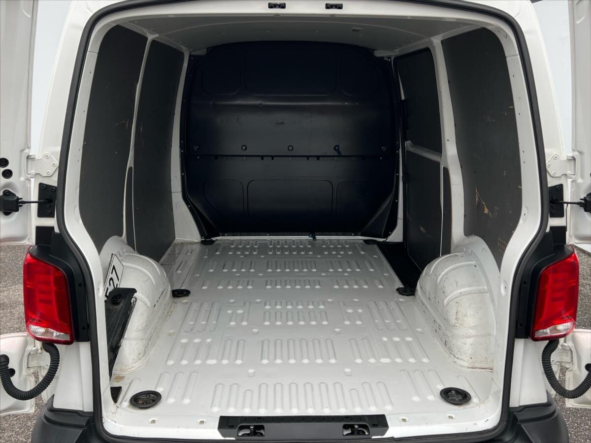 Volkswagen Transporter Skříň 2,0 l 110 kw