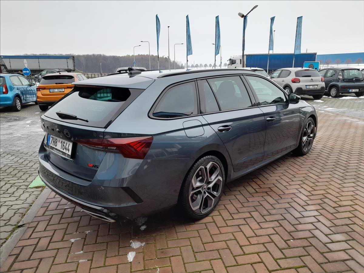 Škoda Octavia Kombi 2,0 l 180 kw