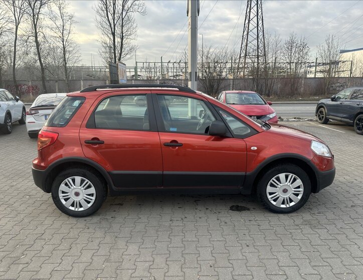 Fiat Sedici Hatchback 1,6 l 79 kw