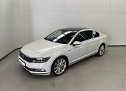 Volkswagen Passat Sedan / Limuzína 2,0 l 176 kw