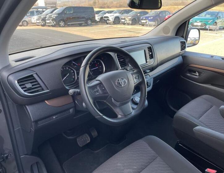 Toyota ProAce Verso 29