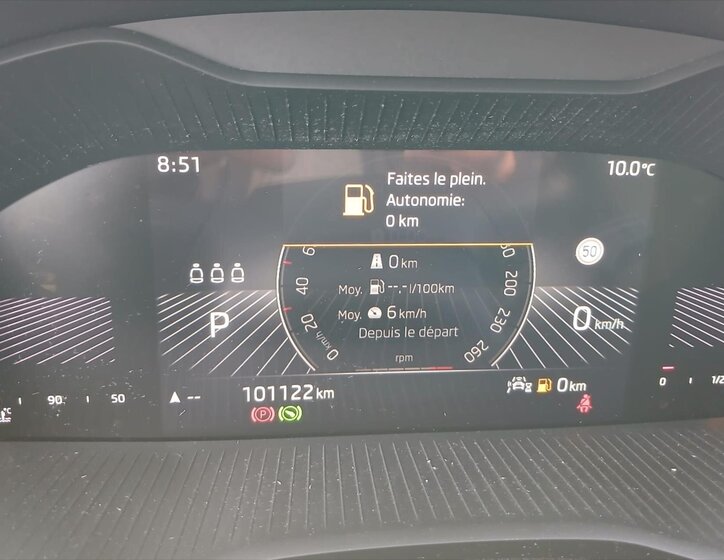 Škoda Karoq SUV / Terénní 2,0 l 85 kw