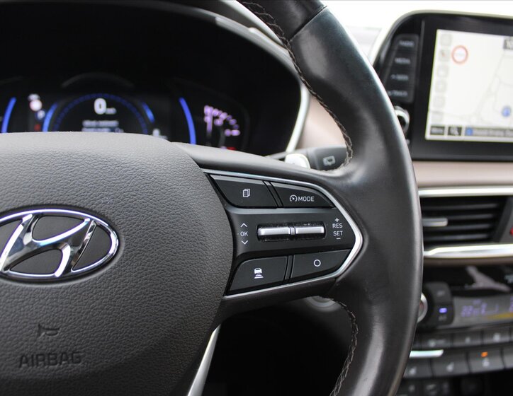 Hyundai Santa Fe SUV 2,2 l 147 kw