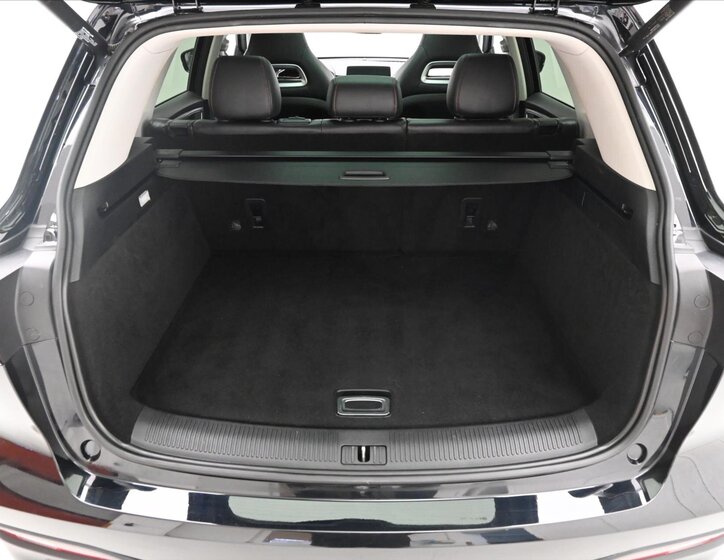 MG EHS SUV 1,5 l 119 kw