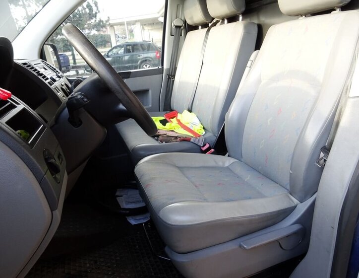Volkswagen Transporter Skříň 2,5 l 96 kw